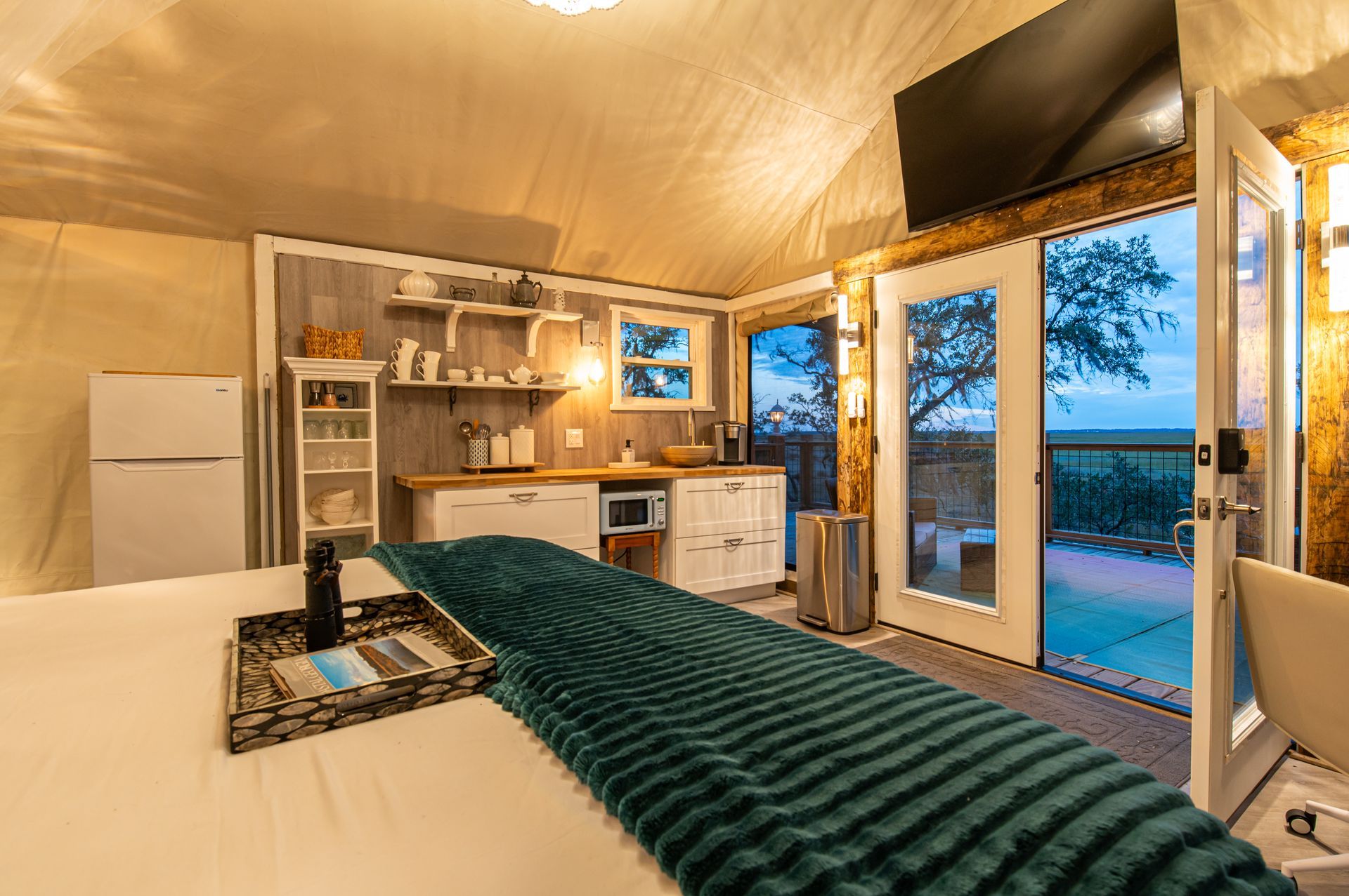 Treehouse, tent, campsite, campfire, nature, bird watching, retreat, vacation, resort, hotel, experience, family reunions