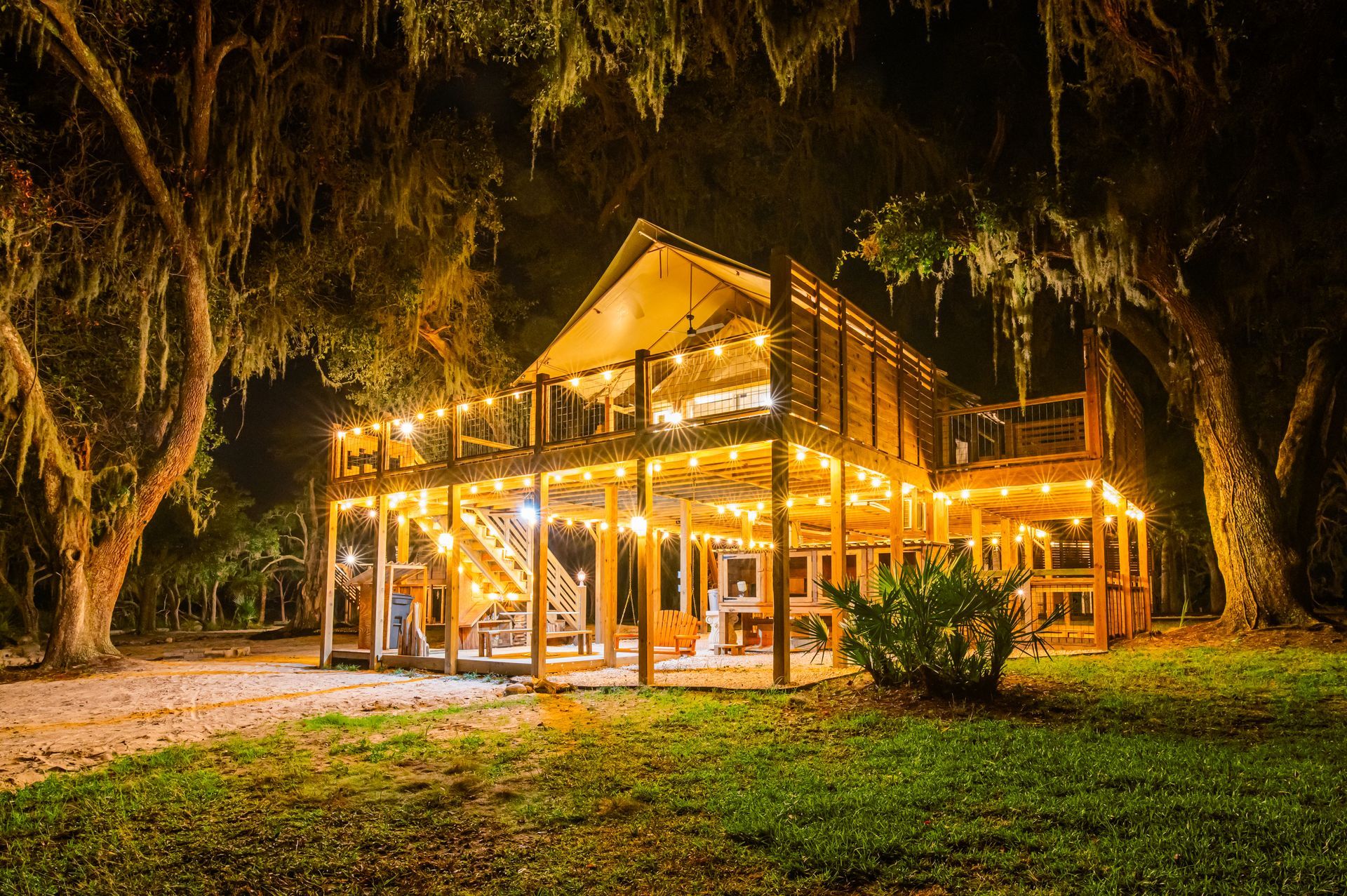 Treehouse, tent, campsite, campfire, nature, bird watching, retreat, vacation, resort, hotel, experience, family reunions