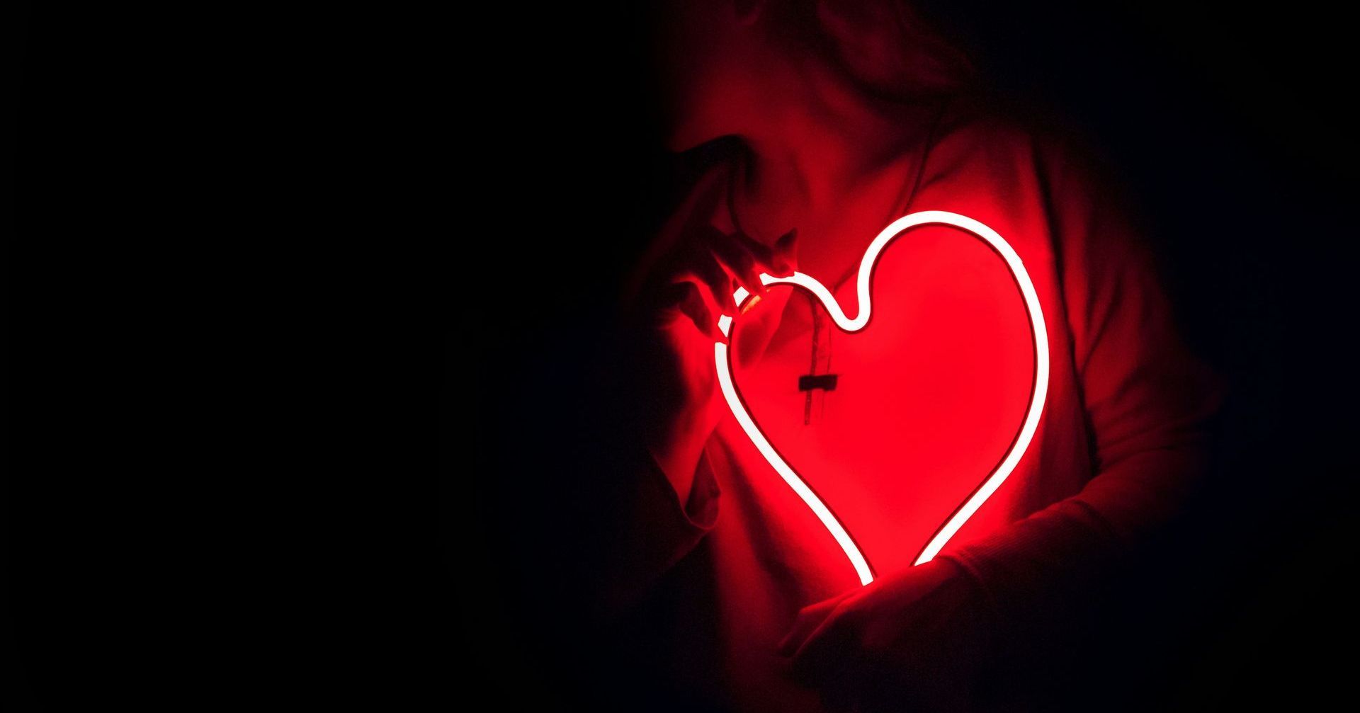 neon heart sign