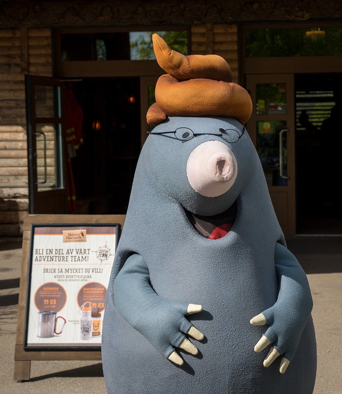 Upplev djurparken från trädtopparna i expedition UPP