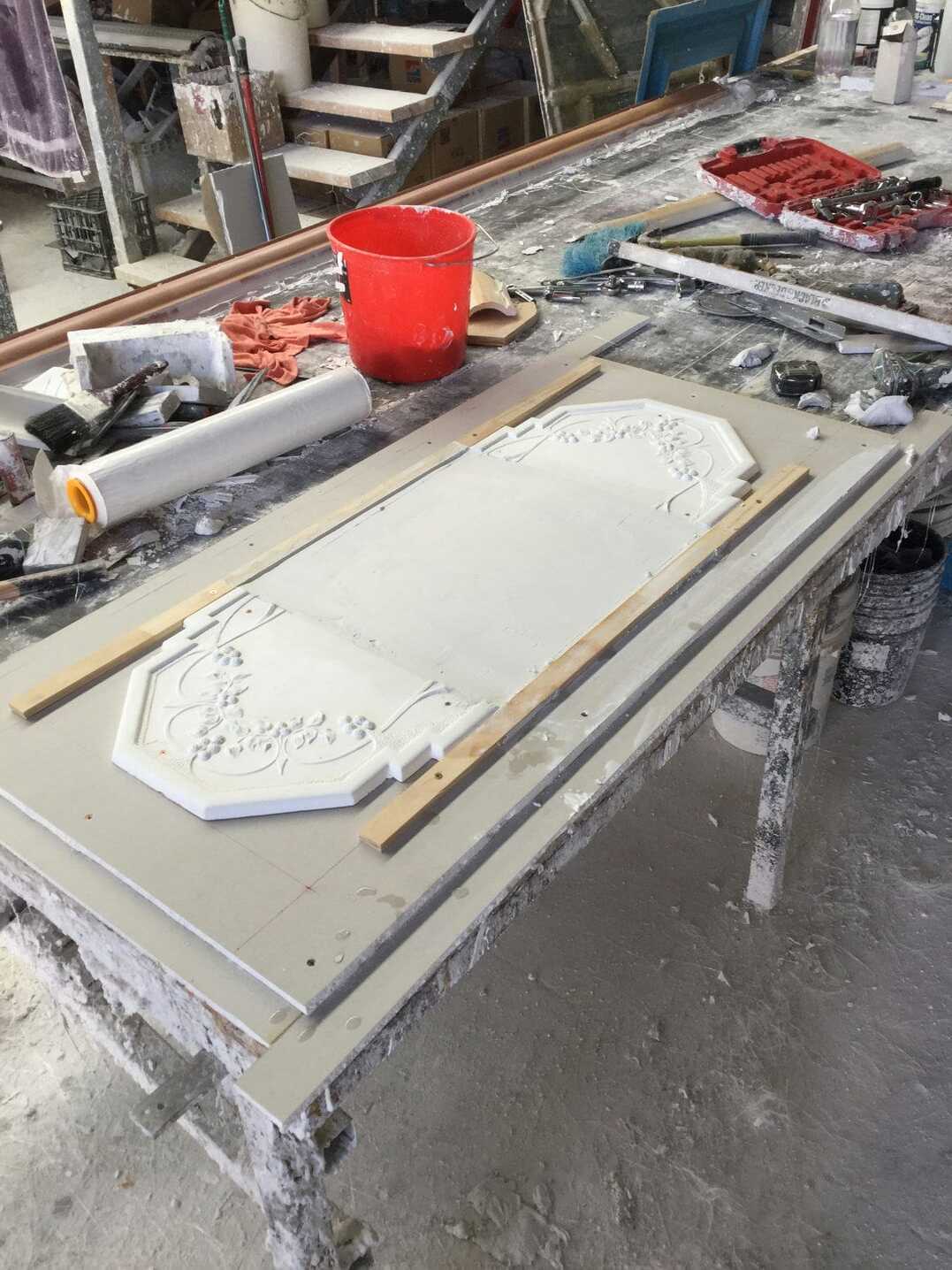 Custom Ceiling Centre Design — Custom Cornices in Logan Village, QLD