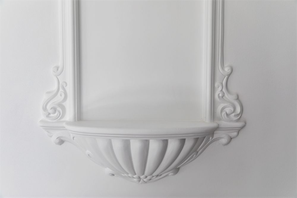 White room with mirror — Manufacturing Cornices in Logan Village, QLD