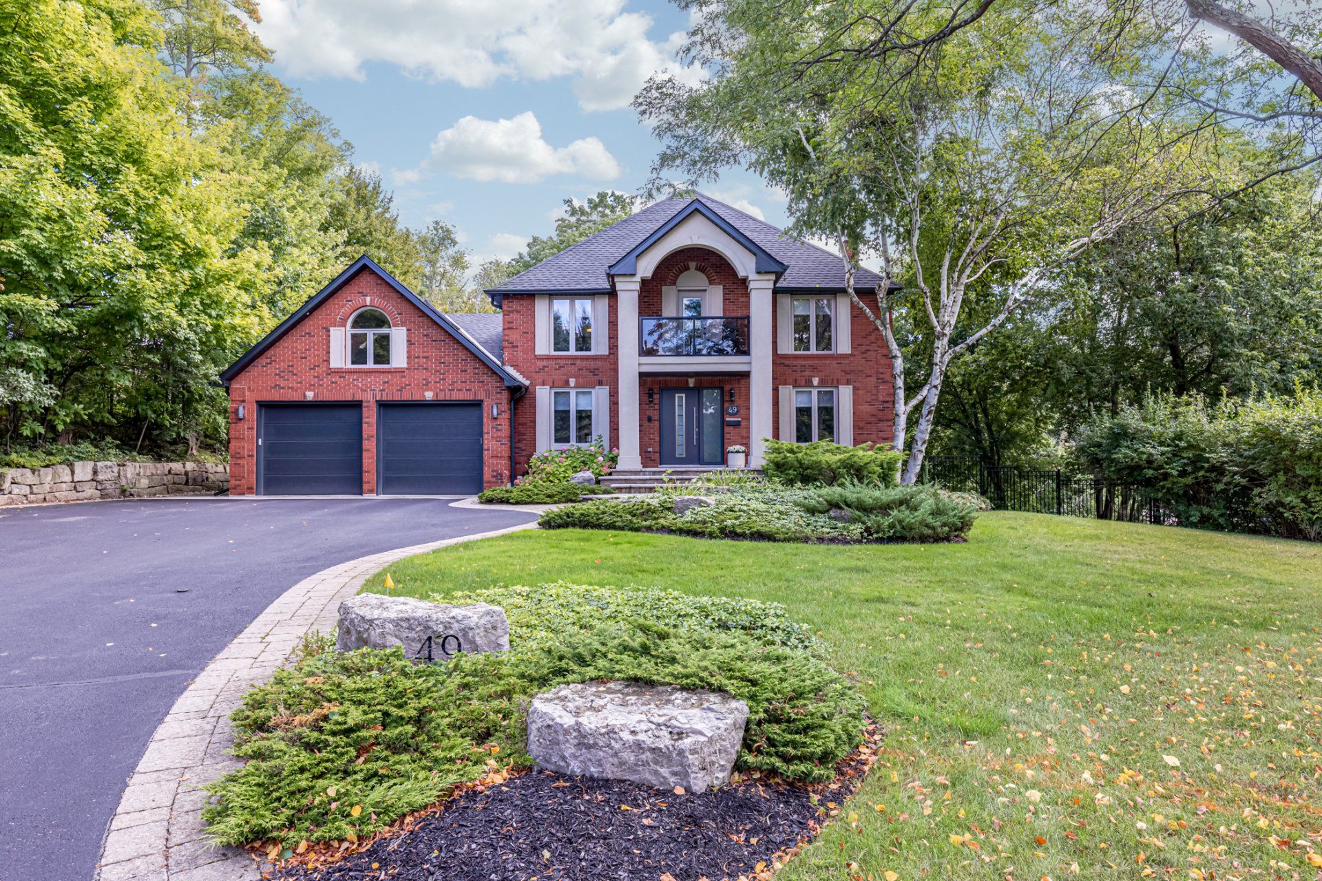 A House In Ancaster for Sale, Virtual Tour