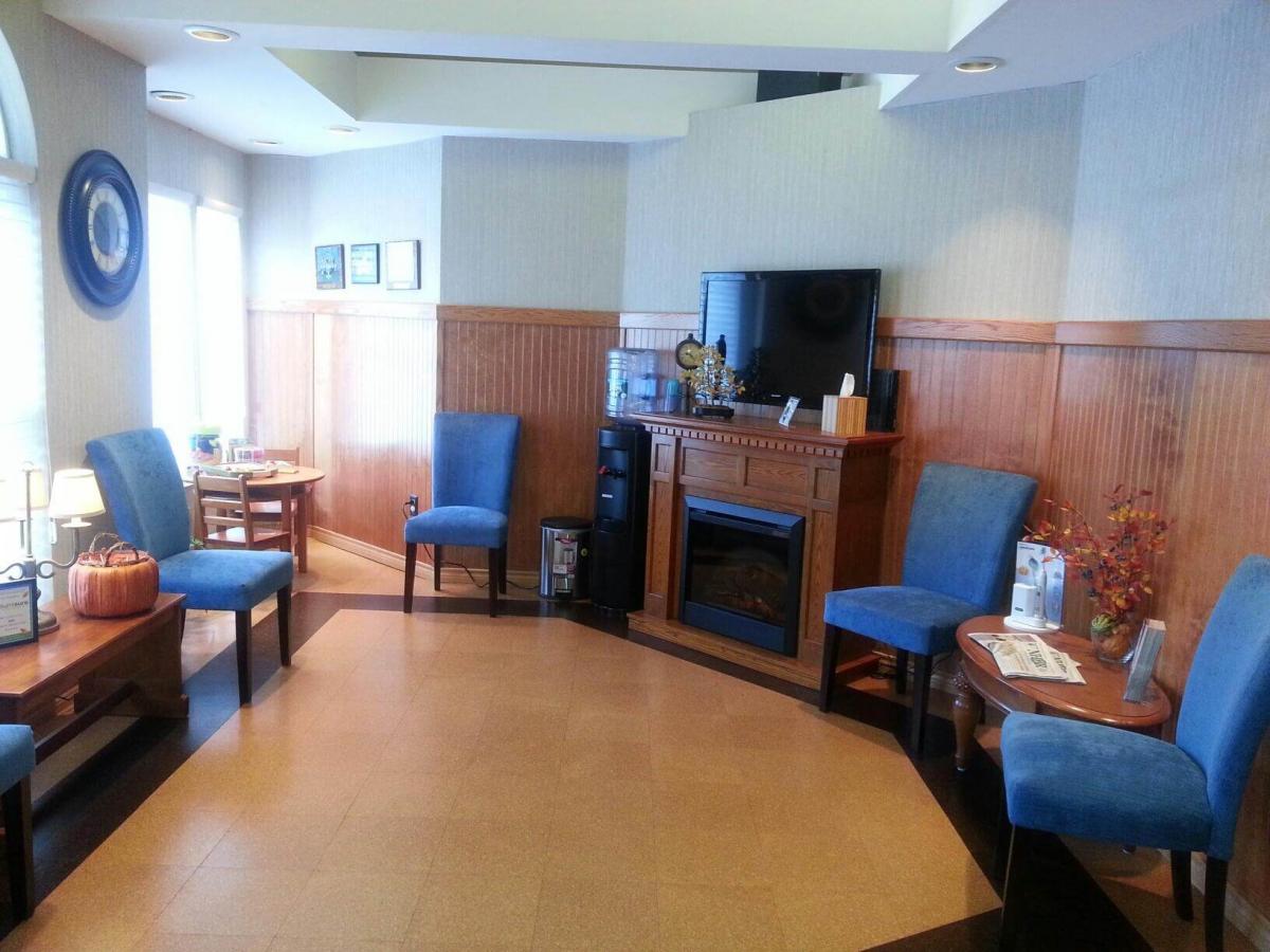 waiting room 2, Dental Arts of Bedford