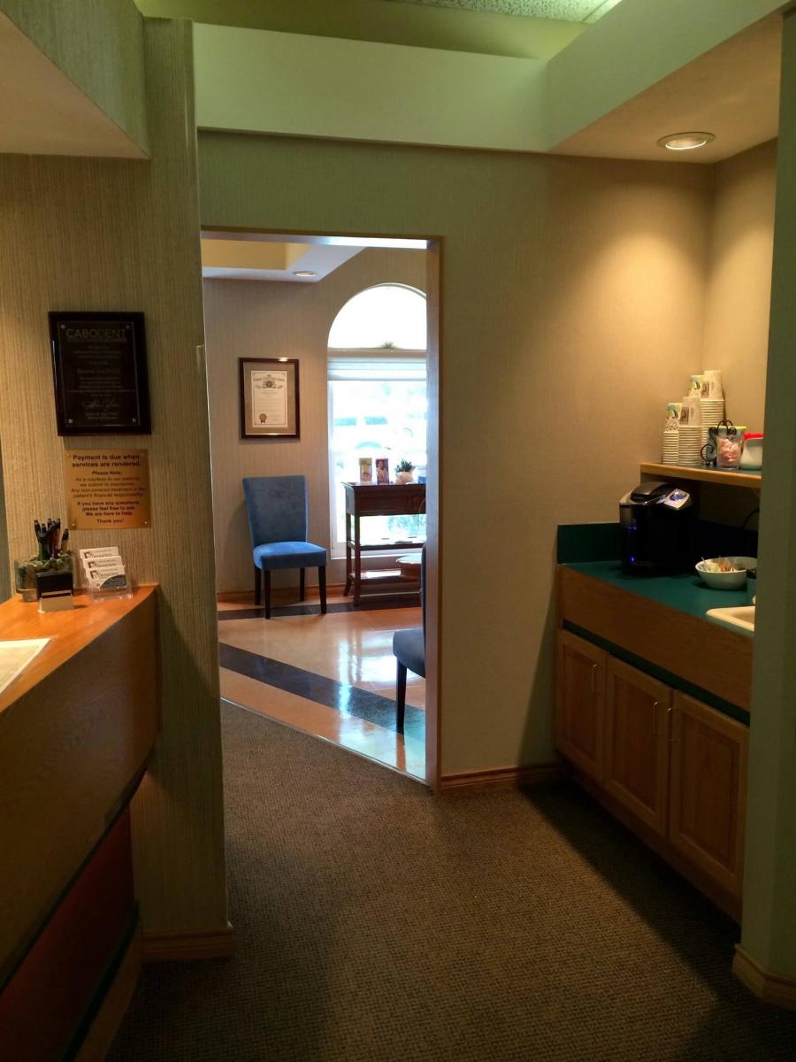 front hall, Dental Arts of Bedford