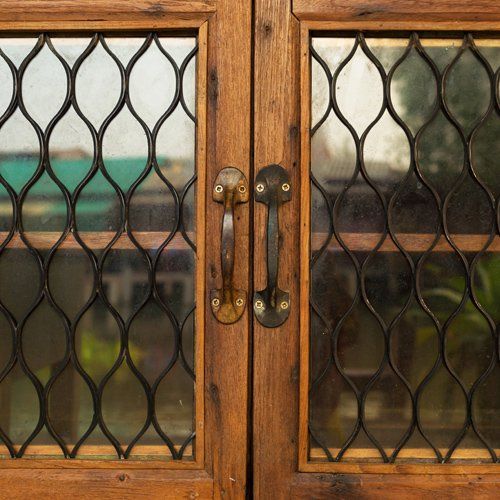 Cancelletto estendibile in legno per finestra