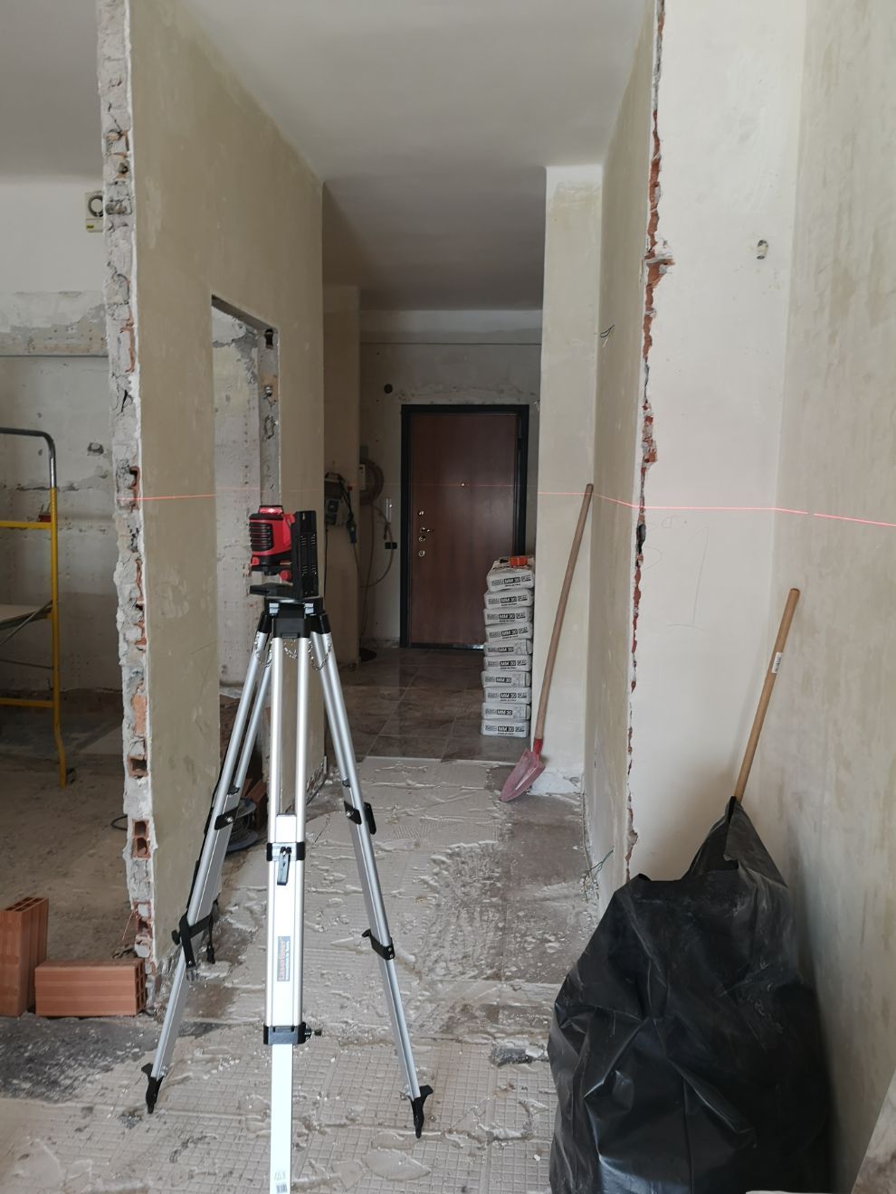 casa condominiale in ristrutturazione