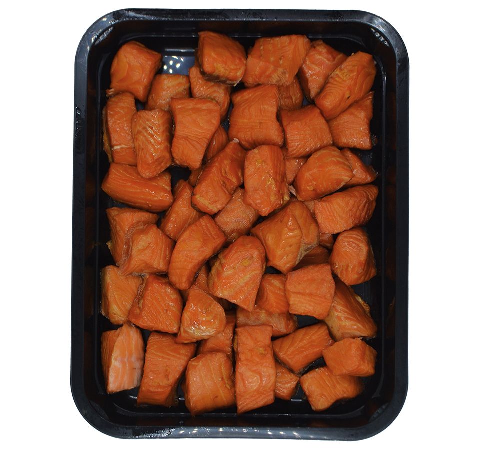 1 kilo heet  gerookte zalmblokjes