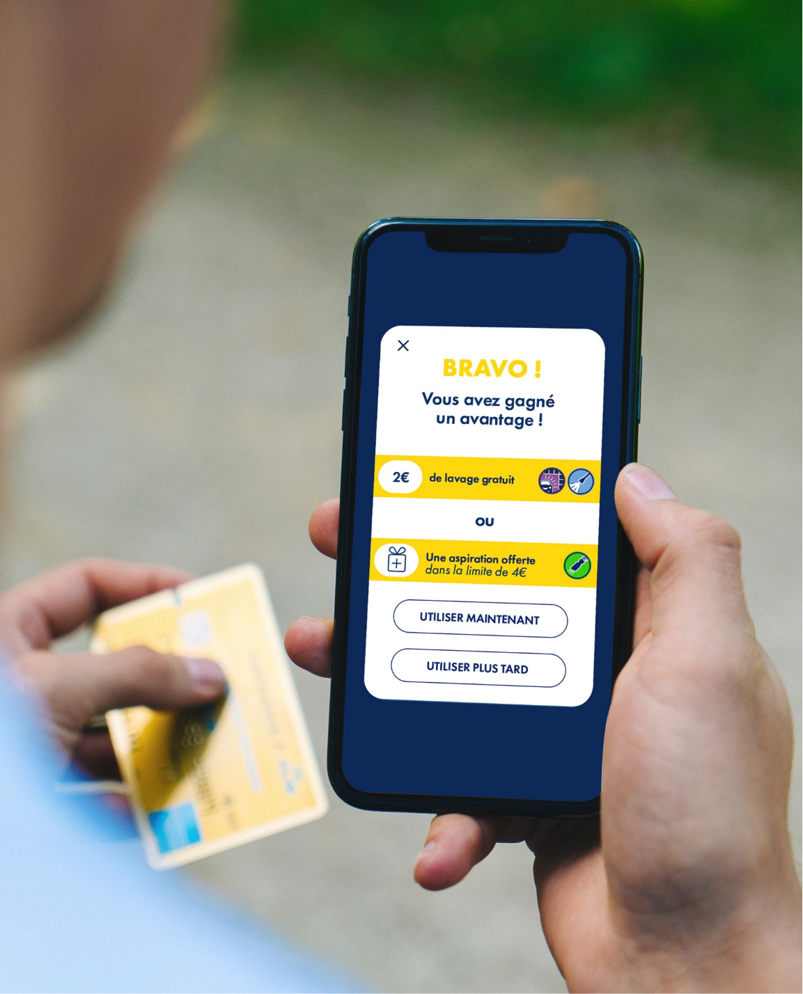 le téléphone affiche une application Elephant Bleu