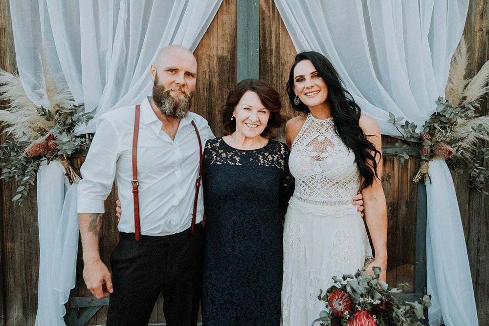 Marriage Celebrant Cheryl Warry Wangaratta