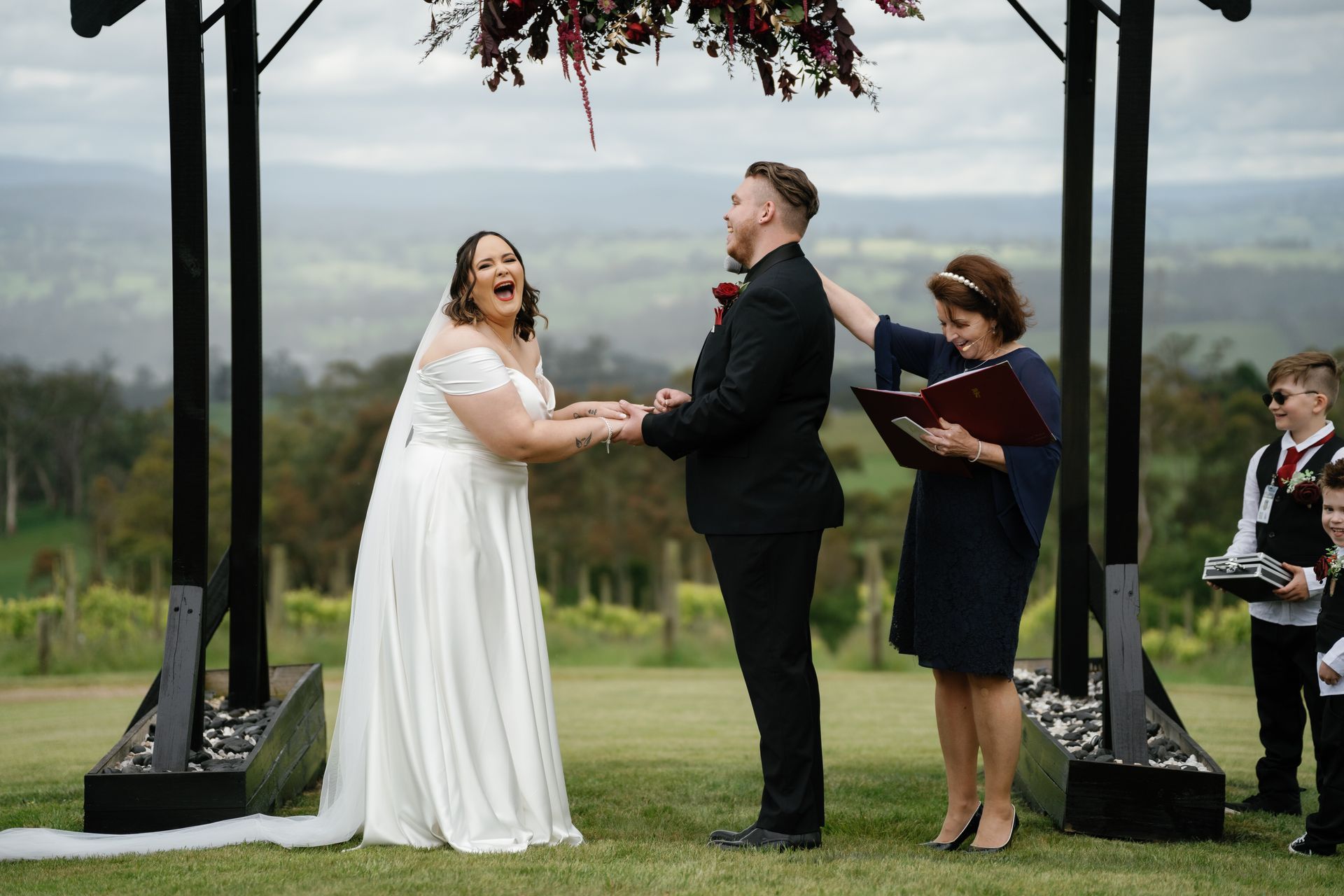 Marriage Celebrant Cheryl Warry Wangaratta