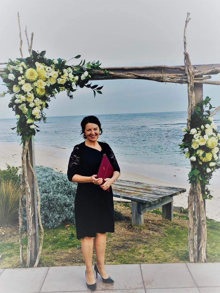 Marriage Celebrant Cheryl Warry Wangaratta