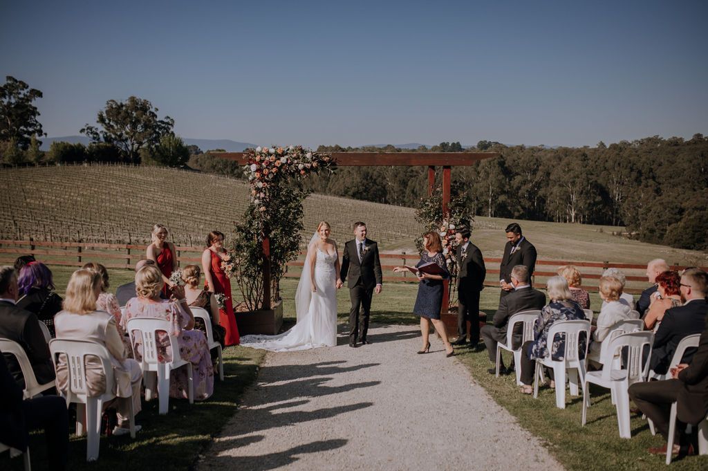 Marriage Celebrant Cheryl Warry Wangaratta