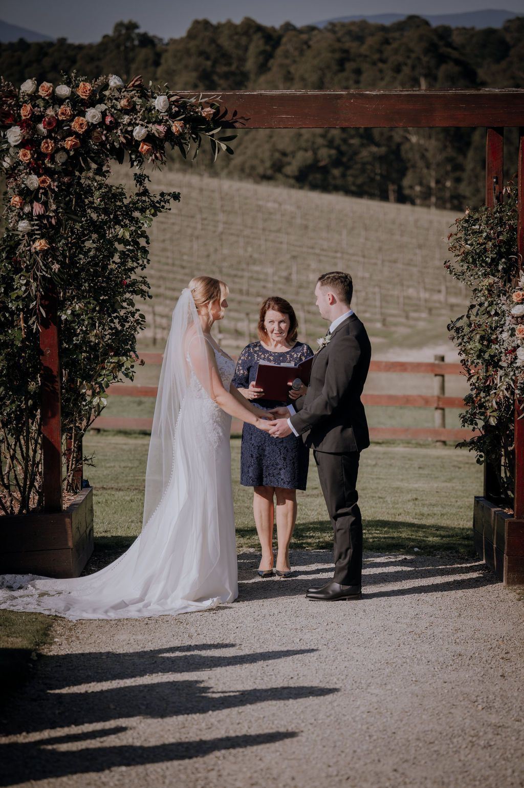 Marriage Celebrant Cheryl Warry Wangaratta