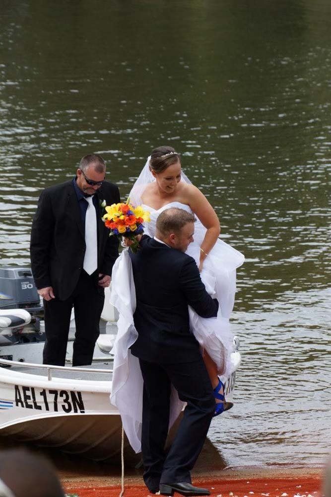 Marriage Celebrant Cheryl Warry Wangaratta
