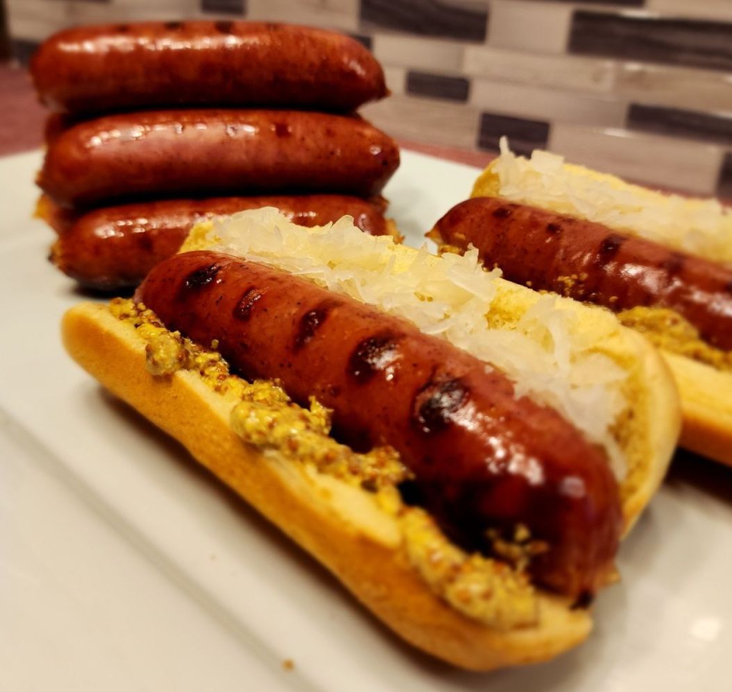 Flavored Chicken Wings With Fries