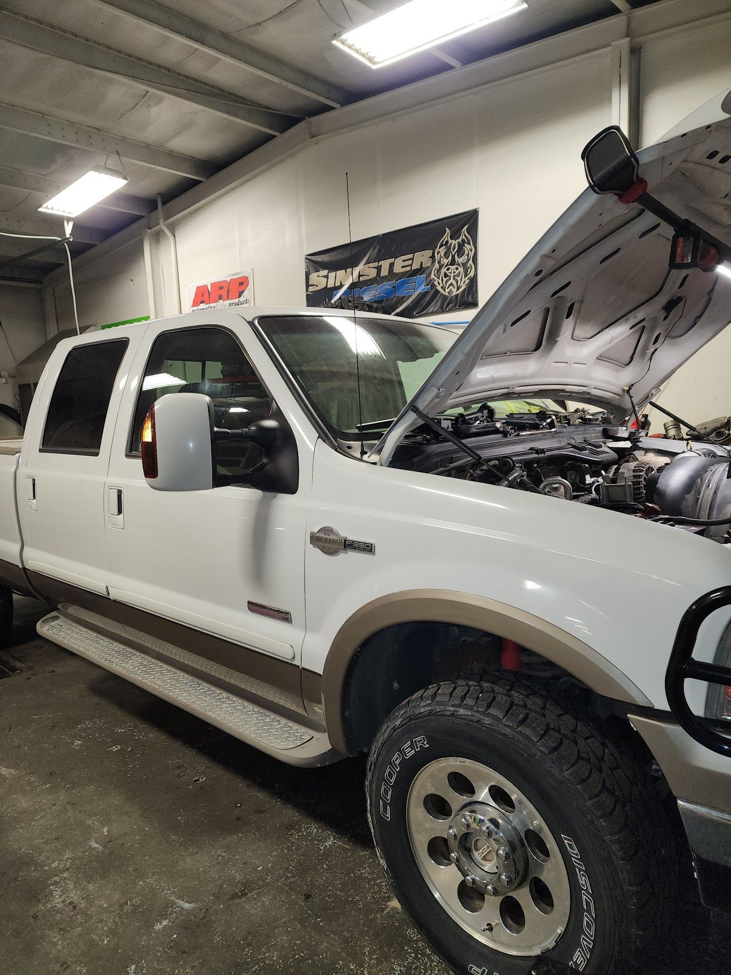 Shop Gallery | Jakes Automotive & Diesel Repair