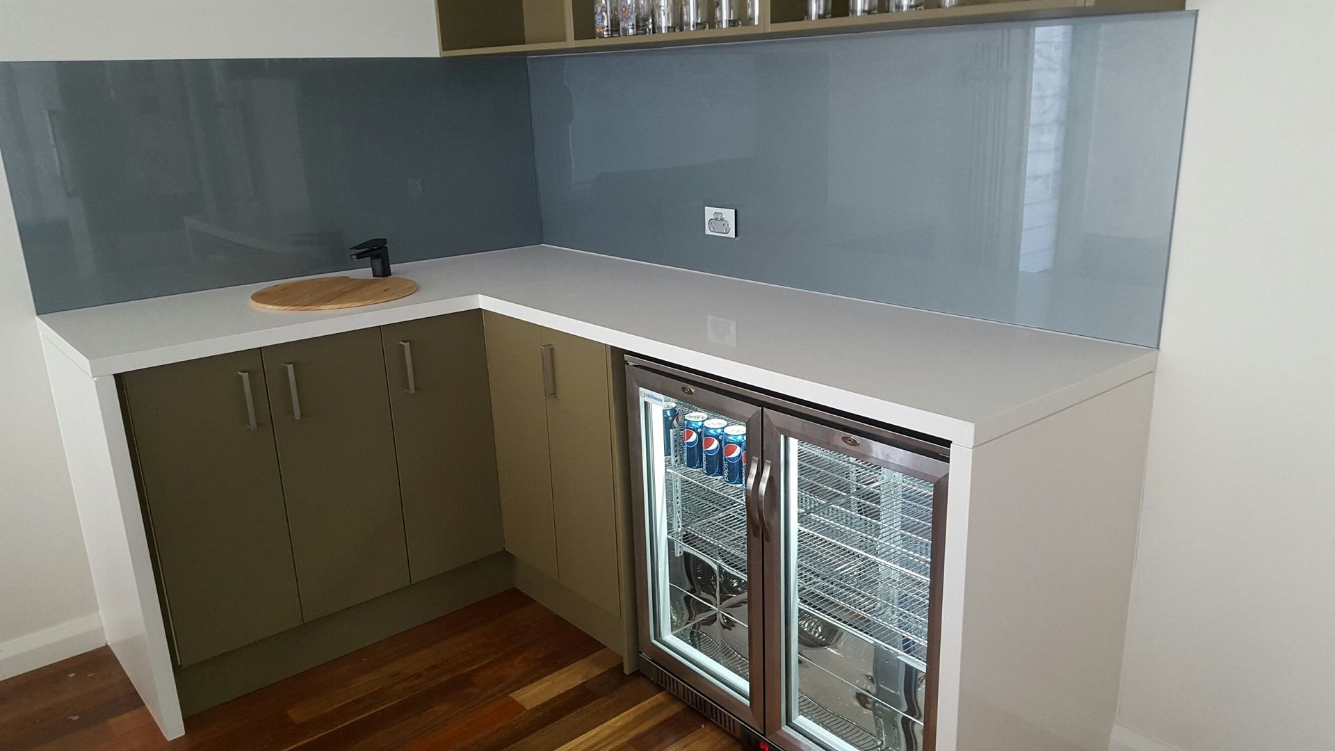 Kitchen Splashback — Penrith, NSW — Panther Glass & Aluminum