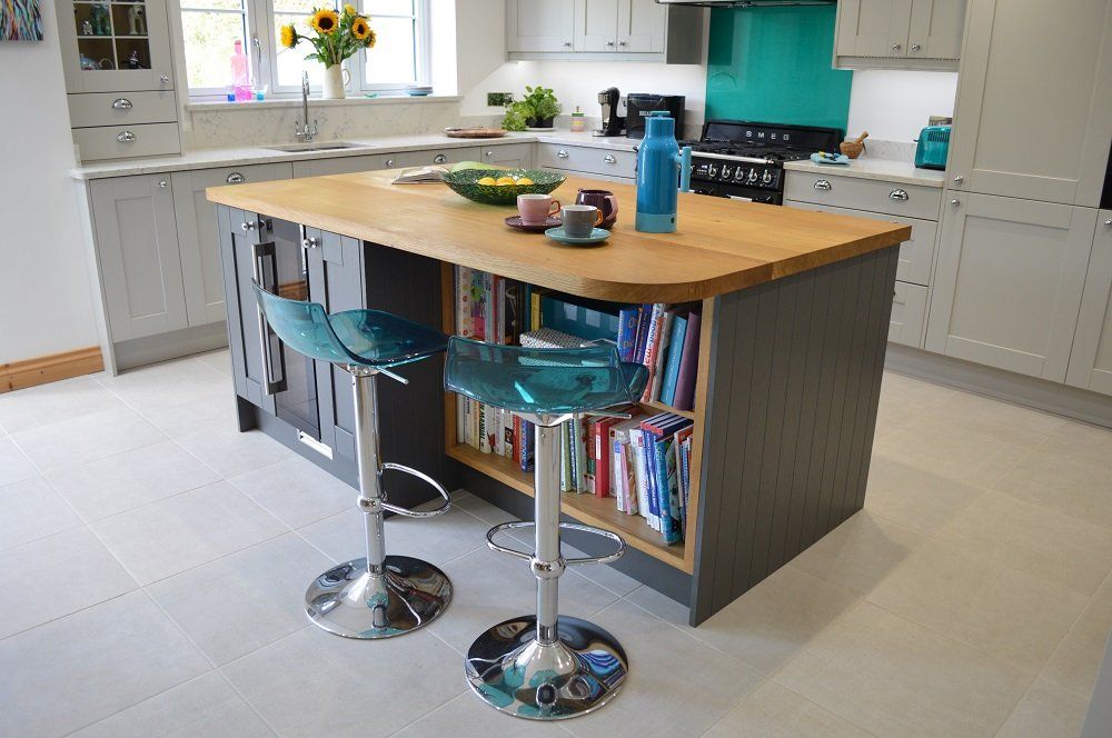 Valentino Kitchens Chew Stoke Carrara quartz & oak Island