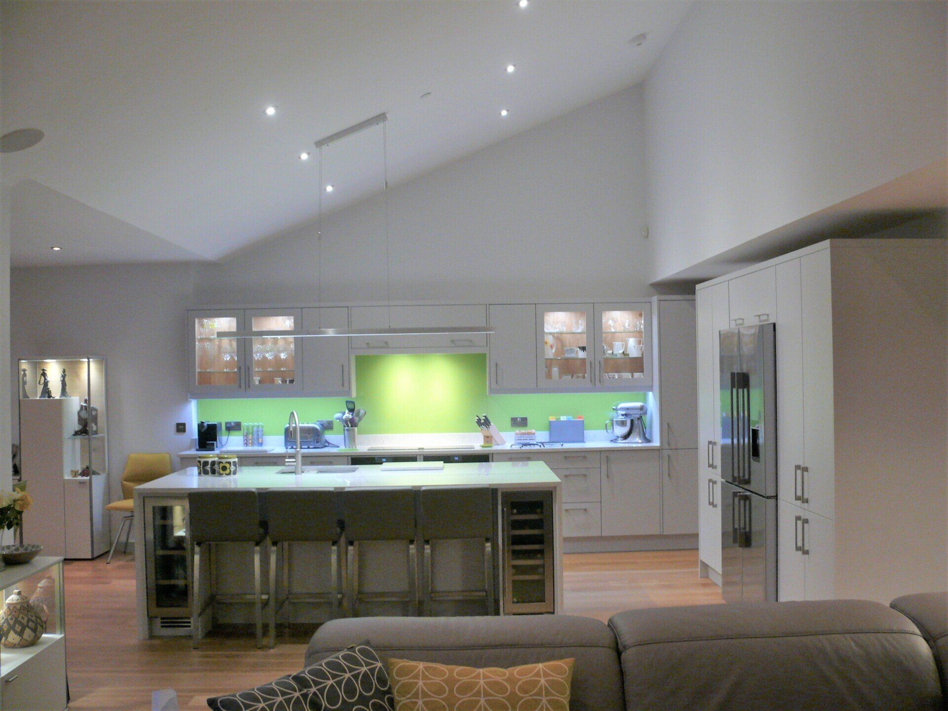 Valentino Kitchens Dulcote Pale Smoked painted oak, silestone quartz island