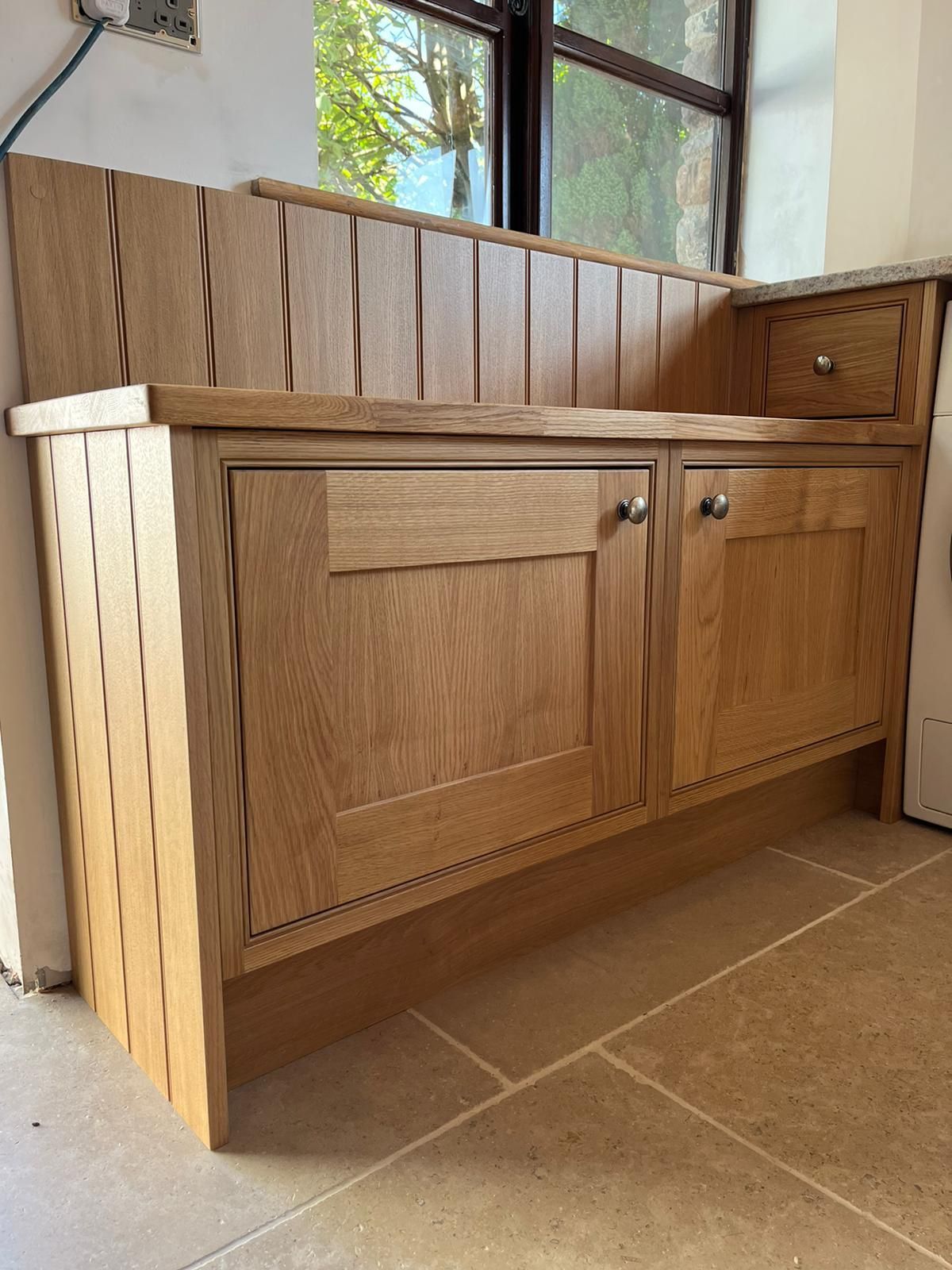 Westminster Seat with T&G End Panels