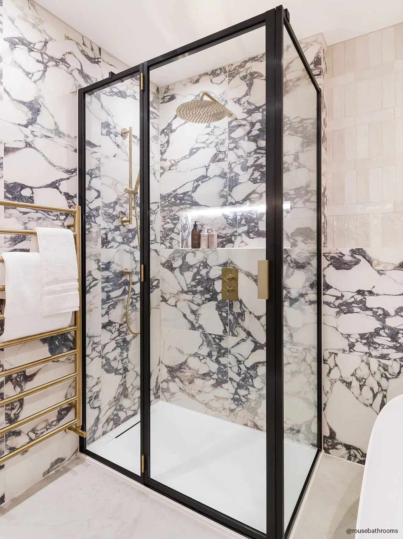 Tiles patterned black shower