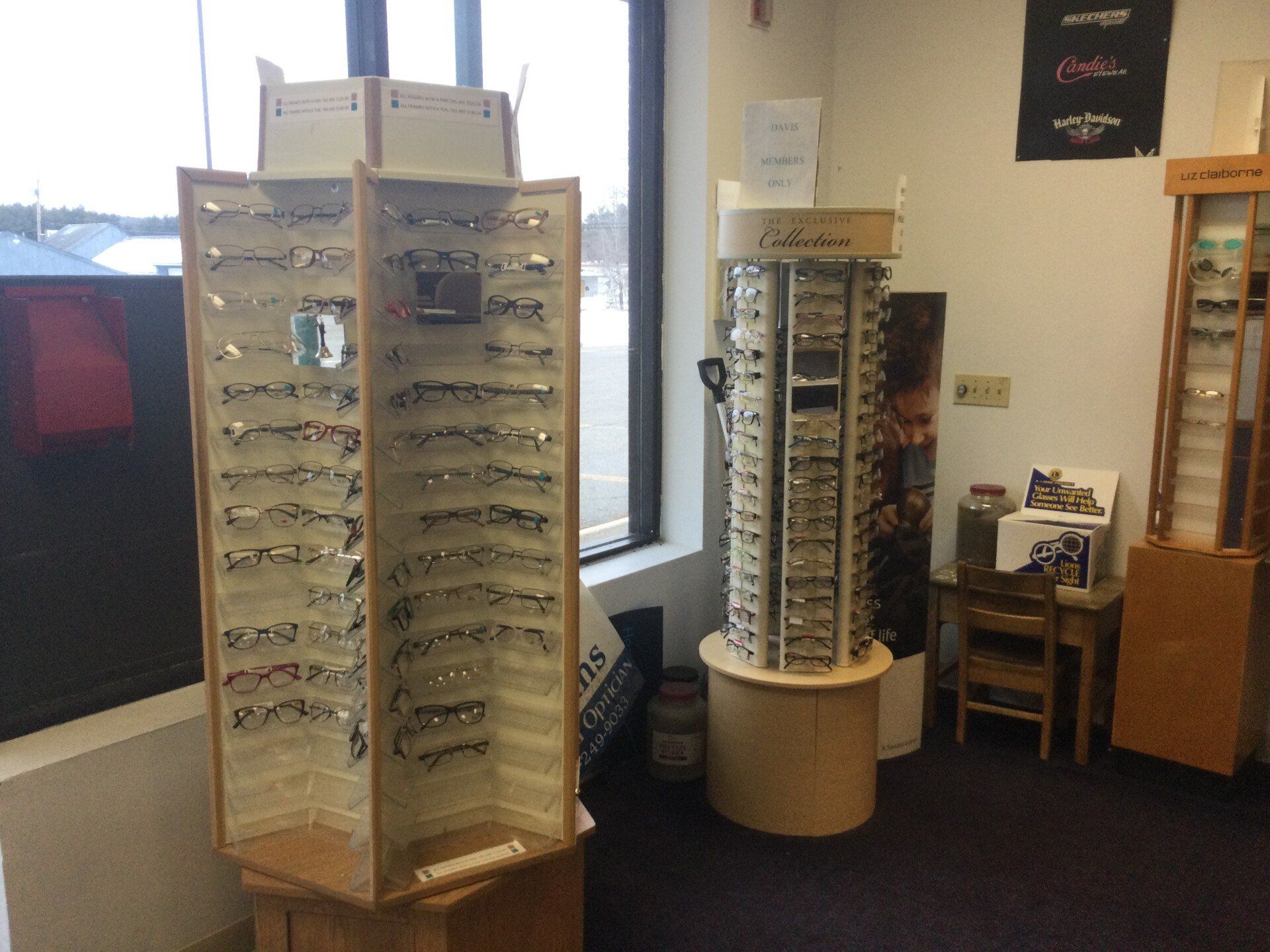 Optical Shop Rounded Divider — Orange, MA — Leonard Optician Inc.