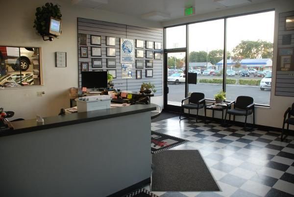 Ryan’s Automotive Service Center Gallery Image
