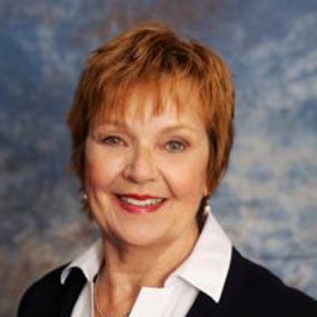 Kim Stevens headshot