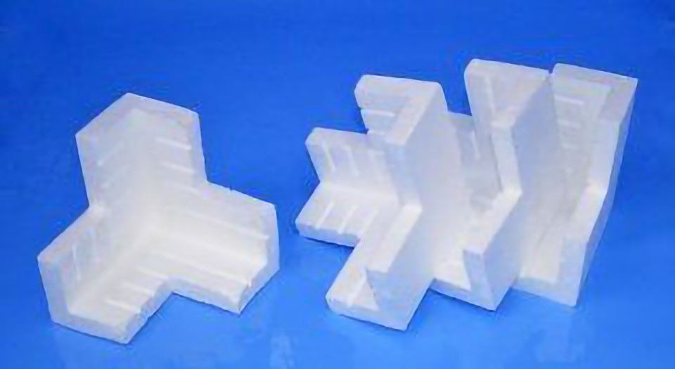 Polystyrene corners