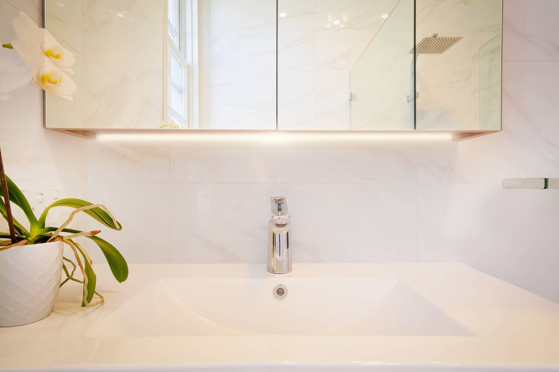 Modern Bathroom Interior in Double Bay 12