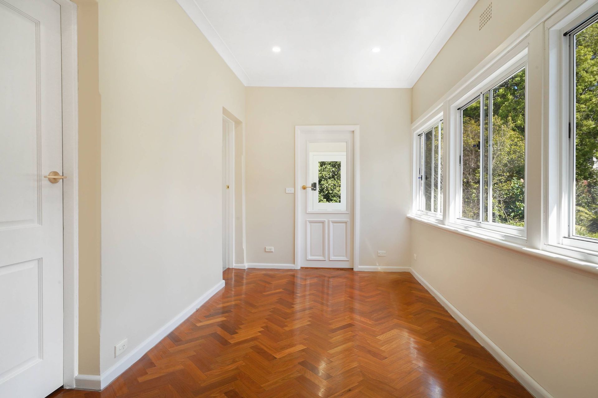 Modern Bathroom Interior in Double Bay 11