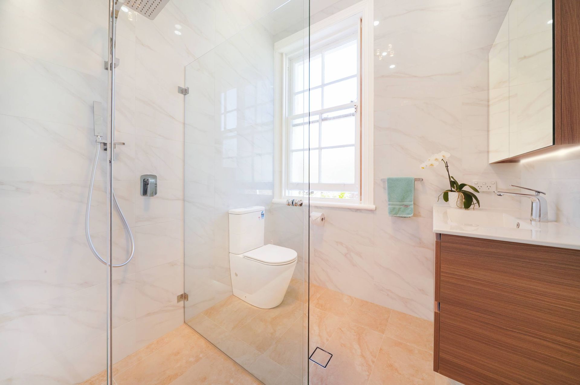 Modern Bathroom Interior in Double Bay 8