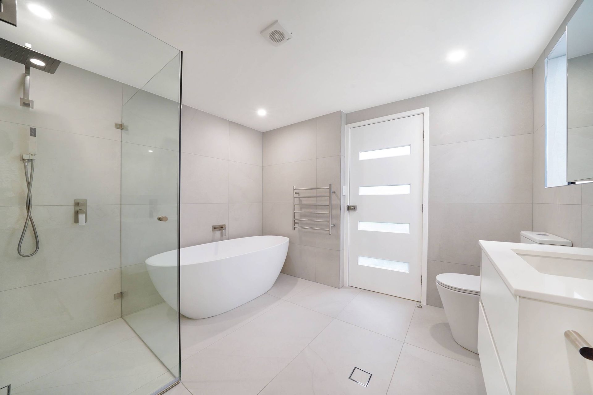 Clean Bathroom Design in Hunters Hill 2