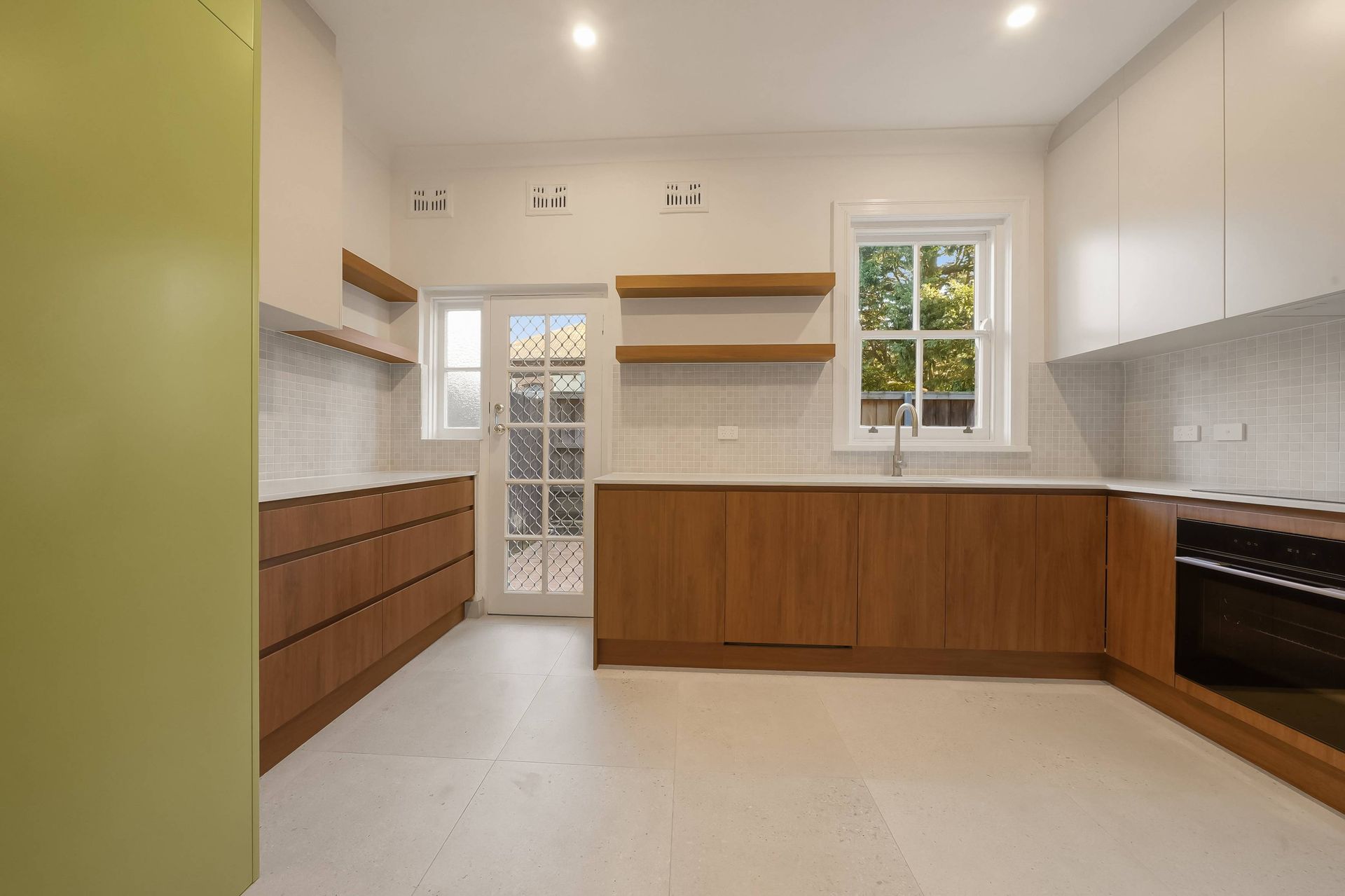 Bath Renovation in Bondi Junction NSW 4