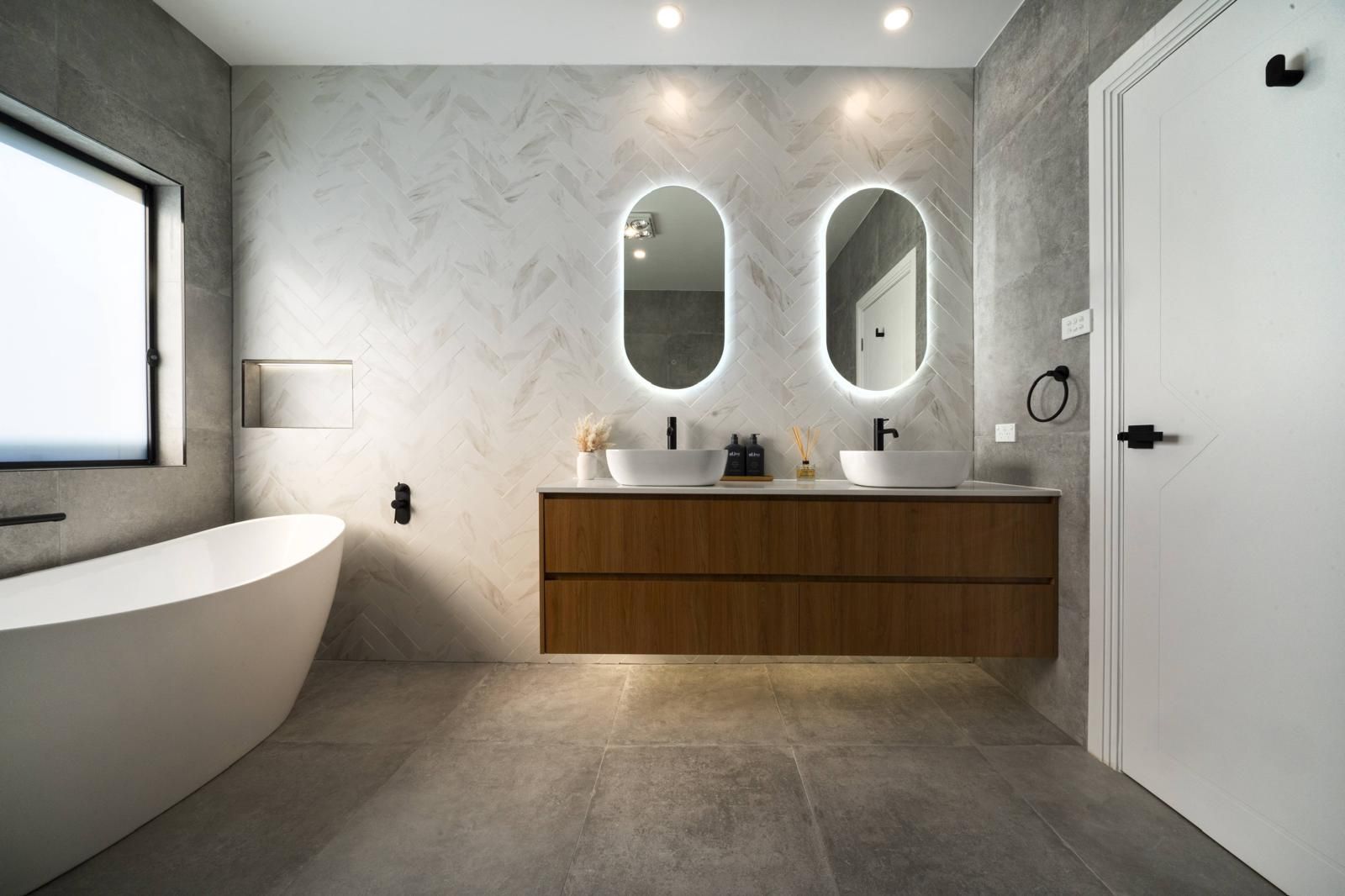 Luxurious Ensuite Bathroom in Mt Vernon 