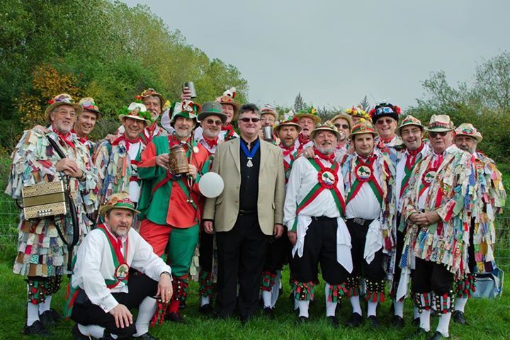 Celebrating the start of an Apple orchard at the Thatcham lakes