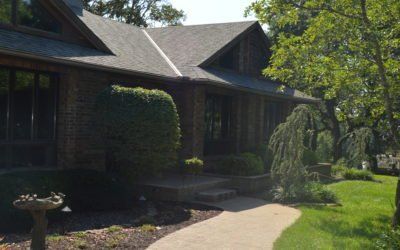 Walk Way to The Front Door of House — Springfield, MO — Nixa Lawn Service