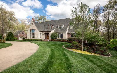 Outside Lawn of A House — Springfield, MO — Nixa Lawn Service