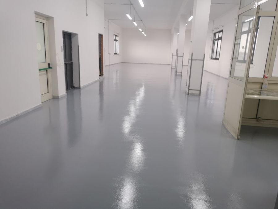 rivestimento sintetico per laboratorio medico