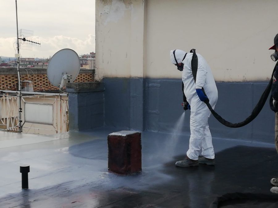installazione di impermeabilizzazione edile