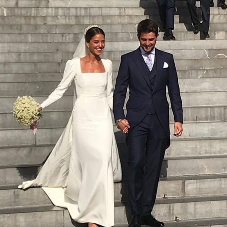 VESTIDO CON HISTORIA