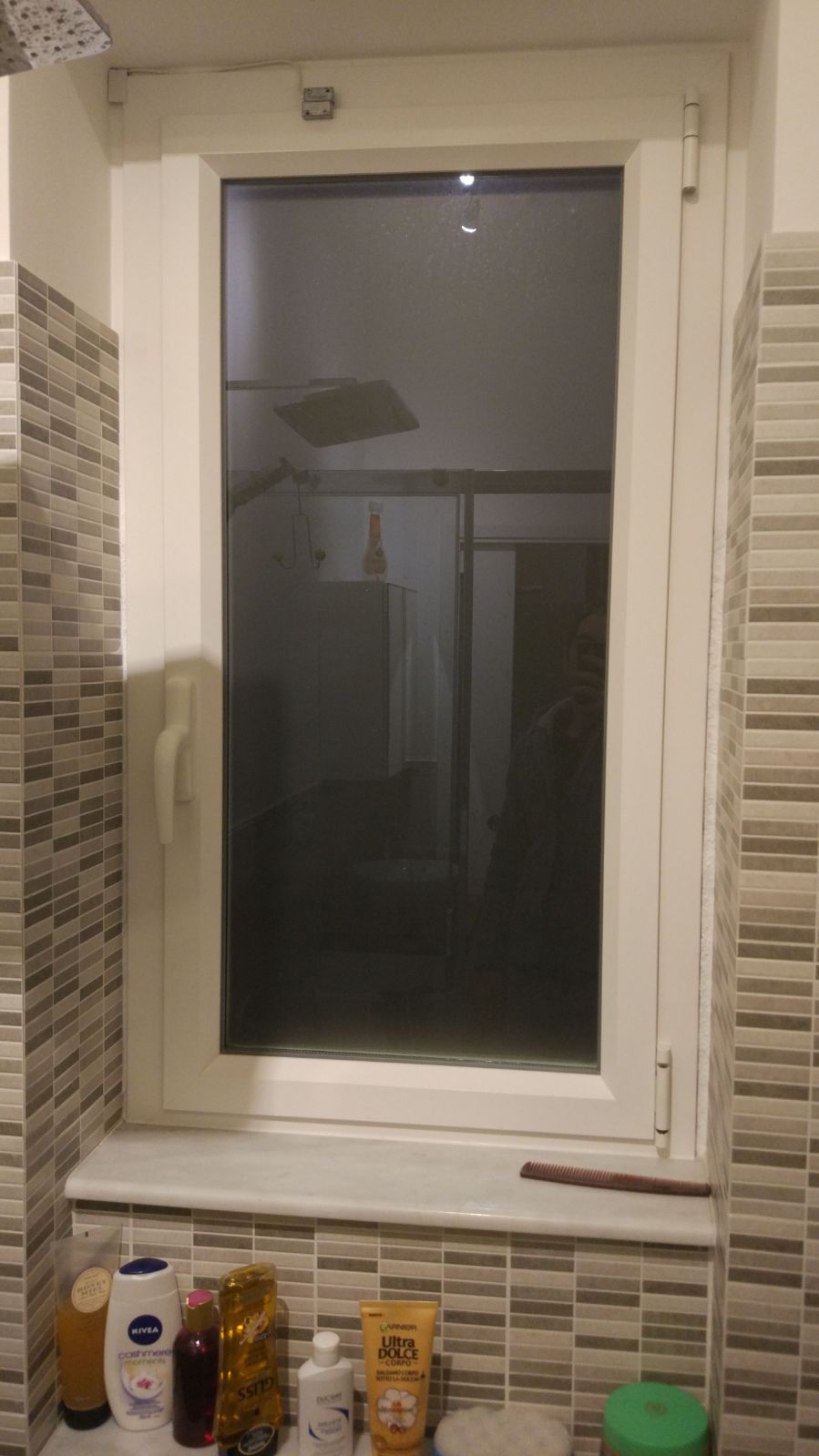 Finestra a taglio termico