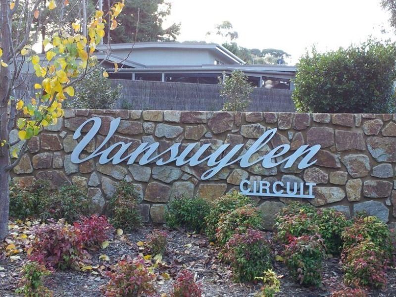 A stone wall with the words vansyllen circuit written on it