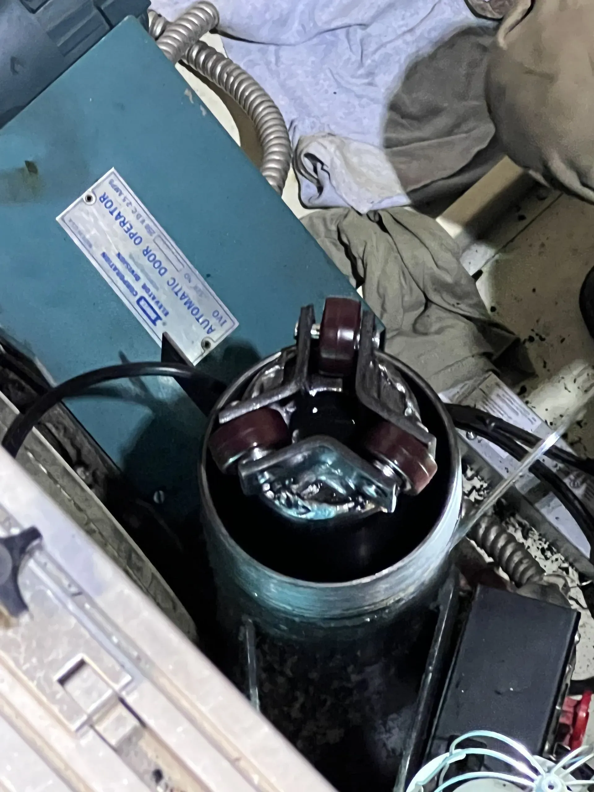 A close up of a machine with a label that says ' data recorder ' on it
