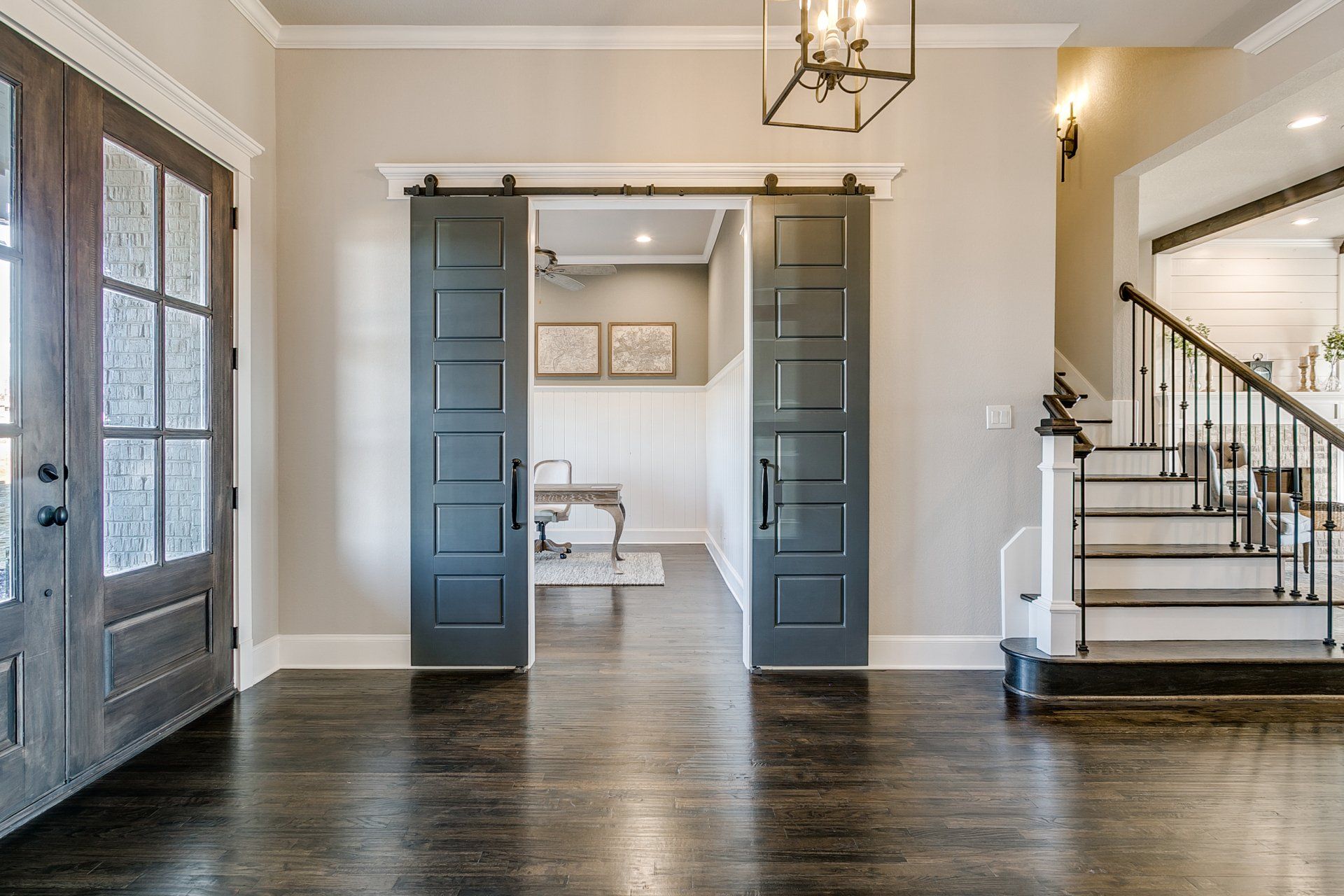 Elegant home hallway | 3D Floor Plan Tour | Our Gallery | John Houston Homes | New Homes for Sale in Dallas-Fort Worth, Waco and surrounding areas.