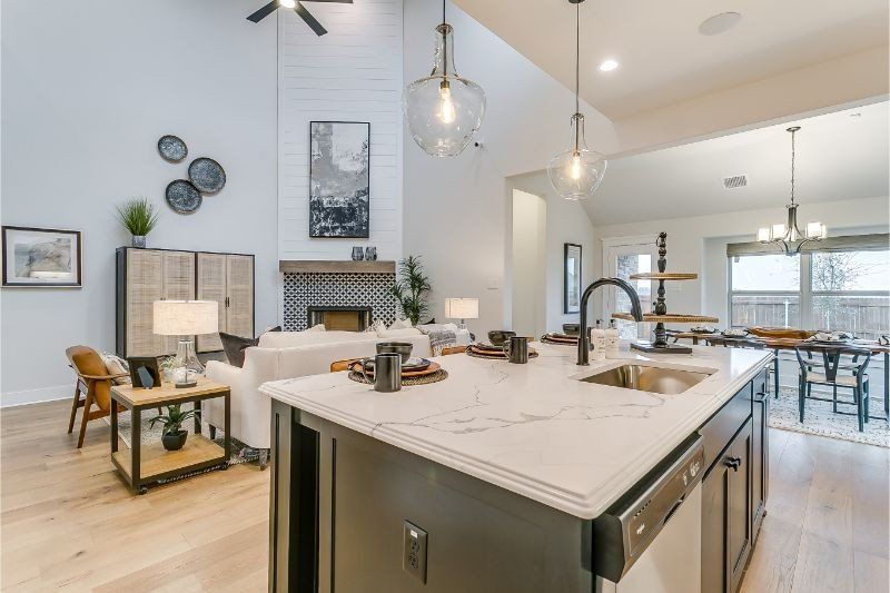 Boston Model | Model Home Photos | Our Gallery | John Houston Homes | New Homes for Sale in Dallas-Fort Worth, Waco and surrounding areas.