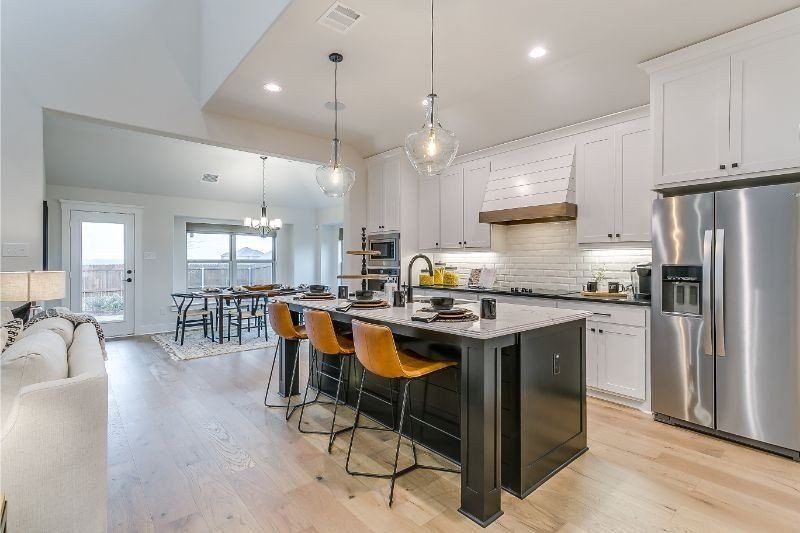 Boston Model | Model Home Photos | Our Gallery | John Houston Homes | New Homes for Sale in Dallas-Fort Worth, Waco and surrounding areas.