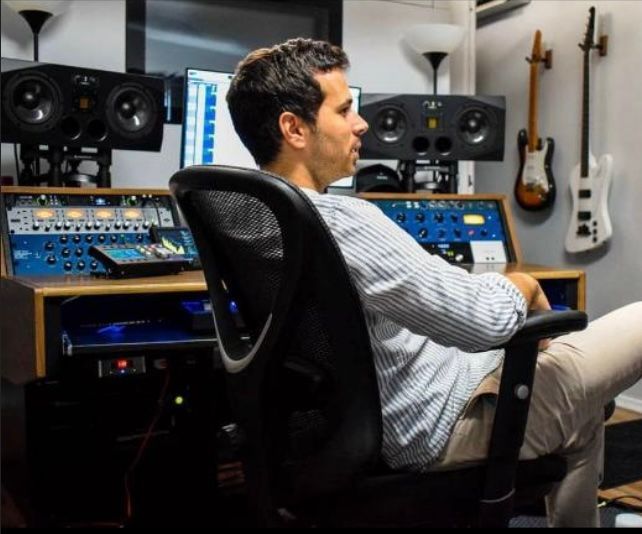 Shalev Alon - Award winning audio engineer
