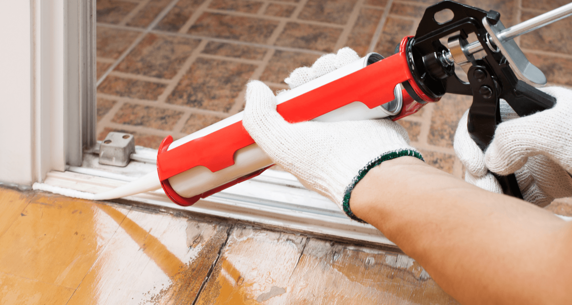 Sealant installer